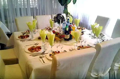 Aknasúgatag Szállás | Motel (K0765-38) A kép szerzői jogvédelem alatt állhat. Javasolt a kapcsolatfelvétel a jog tulajdonossal.