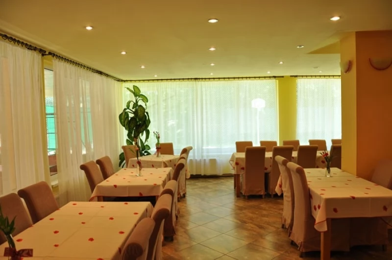 Aknasúgatag Szállás | Motel (K0765-48) A kép szerzői jogvédelem alatt állhat. Javasolt a kapcsolatfelvétel a jog tulajdonossal.