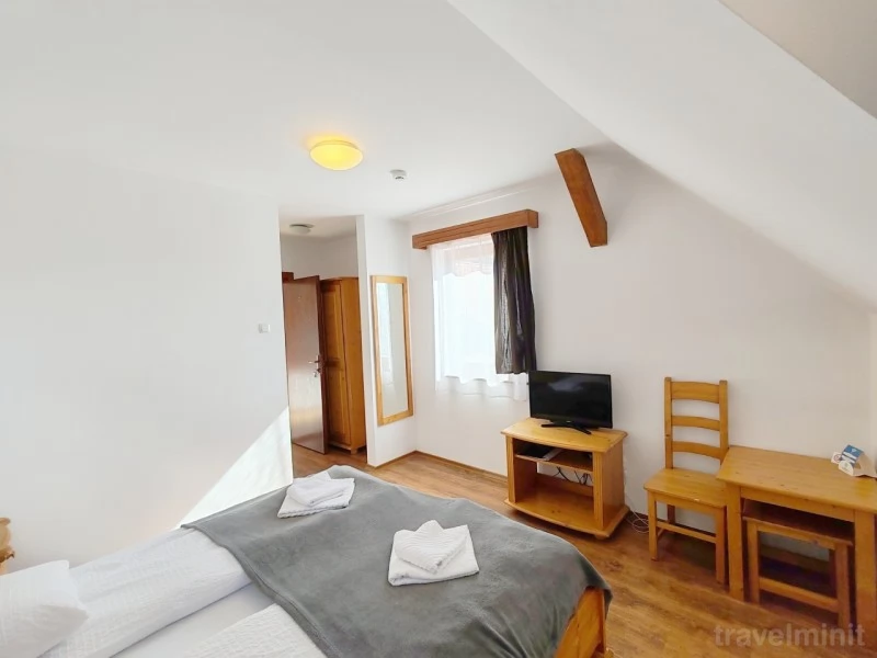 Csíksomlyó, Csíkszereda Szállás | Motel (K1235-18) A kép szerzői jogvédelem alatt állhat. Javasolt a kapcsolatfelvétel a jog tulajdonossal.