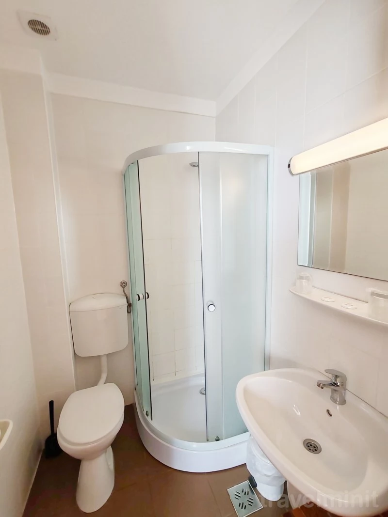 Csíksomlyó, Csíkszereda Szállás | Motel (K1235-19) A kép szerzői jogvédelem alatt állhat. Javasolt a kapcsolatfelvétel a jog tulajdonossal.