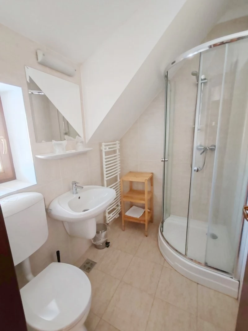 Șumuleu Ciuc, Miercurea Ciuc Cazare | Pensiune (K1235-40) Imaginea poate fi supusă drepturilor de autor. Se recomandă contactarea titularului drepturilor.