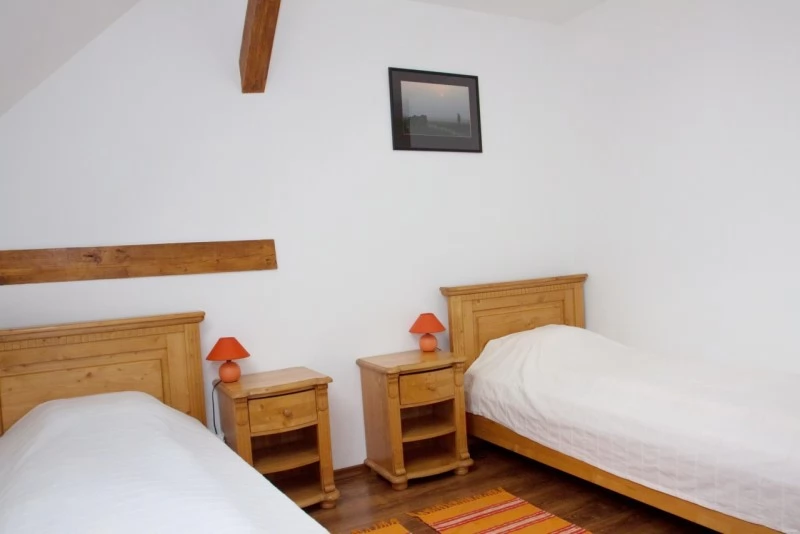 Csíksomlyó, Csíkszereda Szállás | Motel (K1235-44) A kép szerzői jogvédelem alatt állhat. Javasolt a kapcsolatfelvétel a jog tulajdonossal.