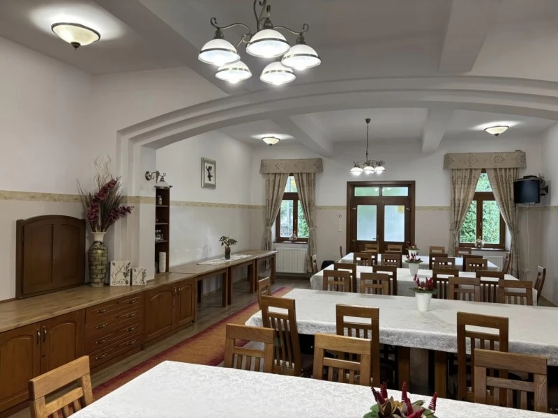 Csíksomlyó, Csíkszereda Szállás | Hotel**** (K1504-2) A kép szerzői jogvédelem alatt állhat. Javasolt a kapcsolatfelvétel a jog tulajdonossal.