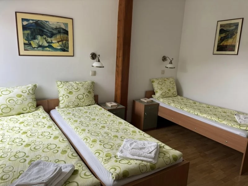 Csíksomlyó, Csíkszereda Szállás | Hotel**** (K1504-13) A kép szerzői jogvédelem alatt állhat. Javasolt a kapcsolatfelvétel a jog tulajdonossal.