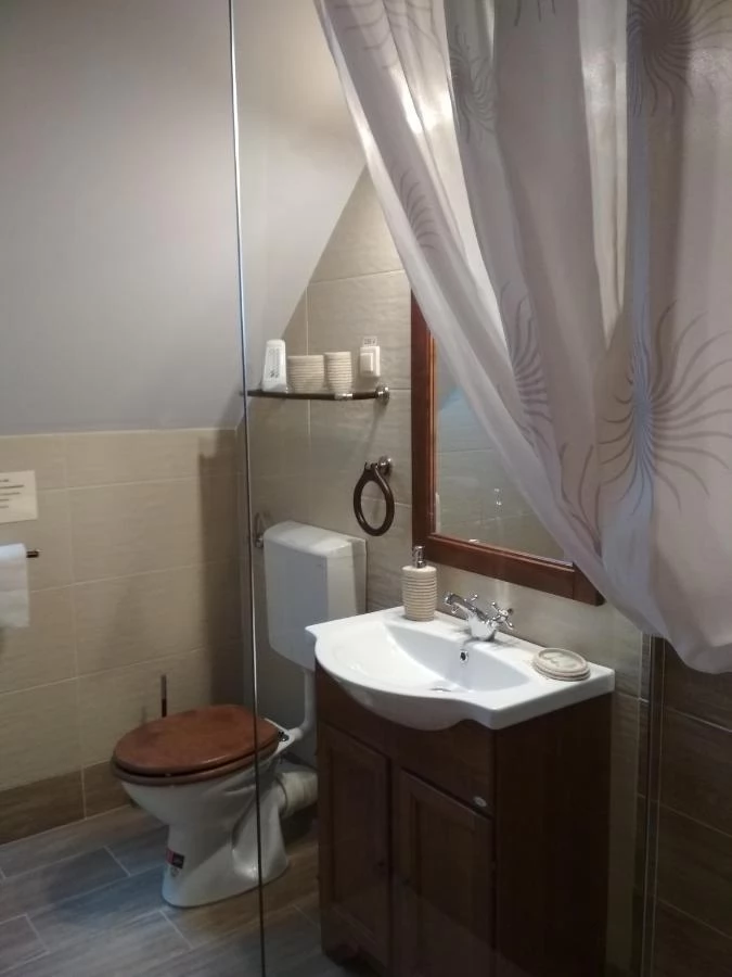 Csíksomlyó, Csíkszereda Szállás | Hotel**** (K1504-16) A kép szerzői jogvédelem alatt állhat. Javasolt a kapcsolatfelvétel a jog tulajdonossal.