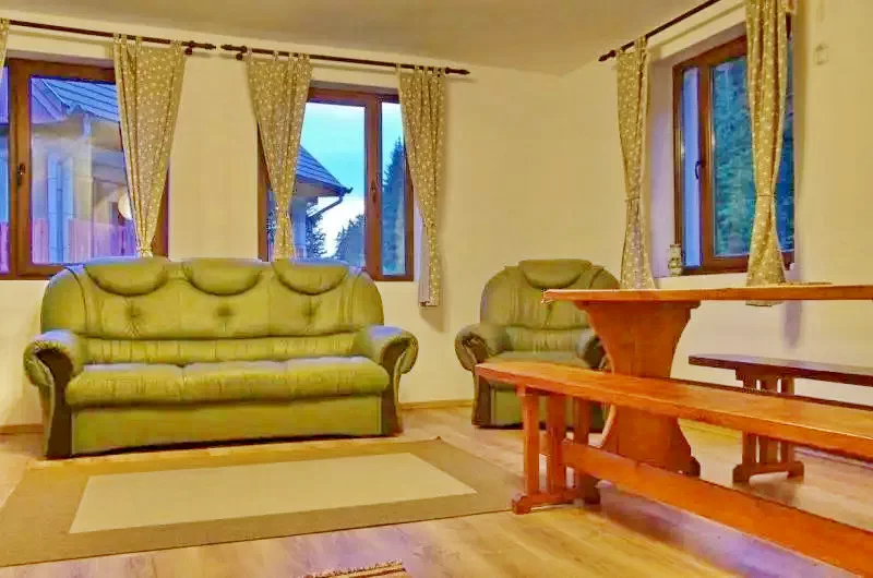 Miercurea Ciuc Cazare | Cabană (K0439-7) Imaginea poate fi supusă drepturilor de autor. Se recomandă contactarea titularului drepturilor. Miercurea Ciuc Cazare | Cabană (K0439-7) Imaginea poate fi supusă drepturilor de autor. Se recomandă contactarea titularului drepturilor.