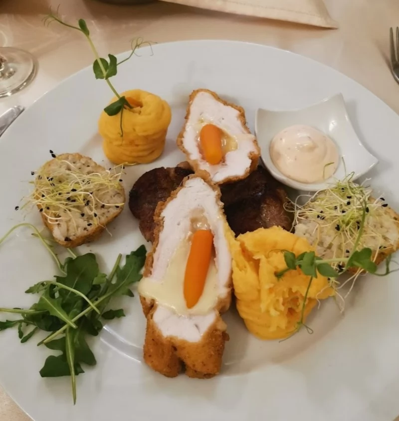 Șumuleu Ciuc, Miercurea Ciuc Cazare | Pensiune turistică (K1491-5) Imaginea poate fi supusă drepturilor de autor. Se recomandă contactarea titularului drepturilor.