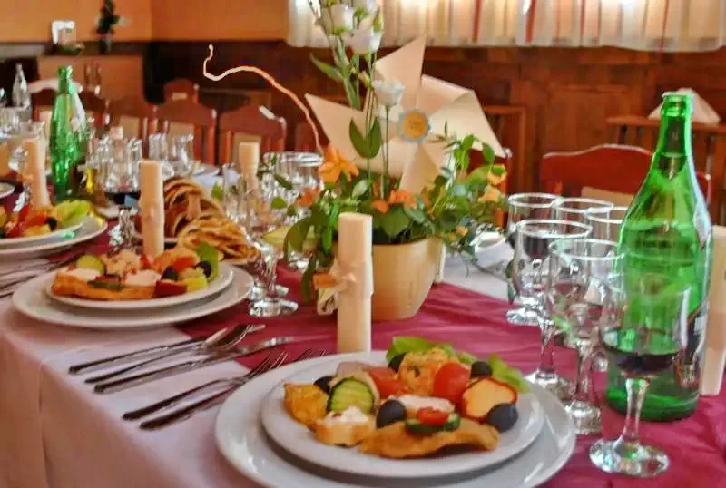 Miercurea Ciuc Cazare | Motel (K0078-3) Imaginea poate fi supusă drepturilor de autor. Se recomandă contactarea titularului drepturilor.