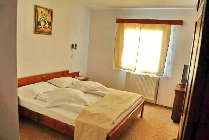 Miercurea Ciuc Cazare | Motel (K0078-9) Imaginea poate fi supusă drepturilor de autor. Se recomandă contactarea titularului drepturilor.