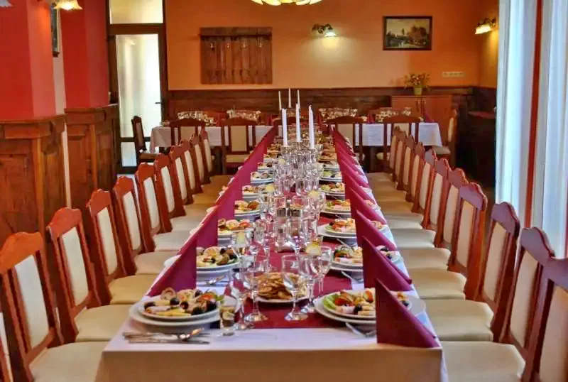 Miercurea Ciuc Cazare | Motel (K0078-23) Imaginea poate fi supusă drepturilor de autor. Se recomandă contactarea titularului drepturilor.