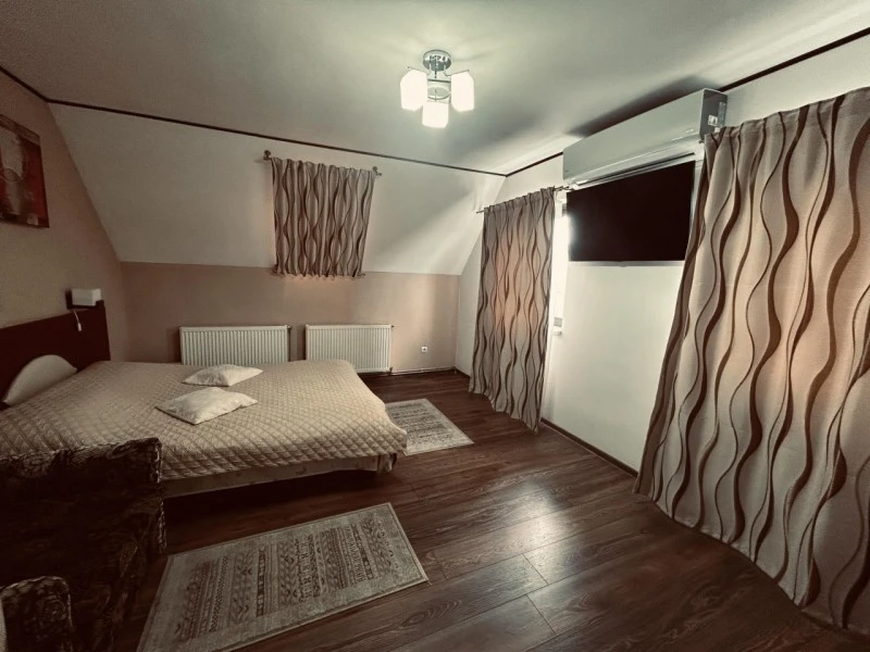 Csíkszereda Szállás | Motel (K0193-9) A kép szerzői jogvédelem alatt állhat. Javasolt a kapcsolatfelvétel a jog tulajdonossal.