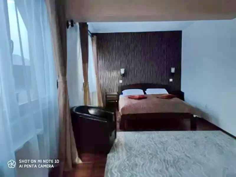 Miercurea Ciuc Cazare | Motel (K0193-23) Imaginea poate fi supusă drepturilor de autor. Se recomandă contactarea titularului drepturilor.