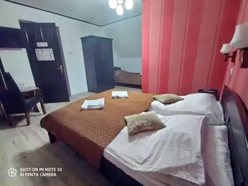 Szállás Miercurea Ciuc - Pensiunea Siesta*** | Csíkszereda - Siesta Panzió***. A kép szerzői jogvédelem alatt állhat. Javasolt a kapcsolatfelvétel a jog tulajdonossal.