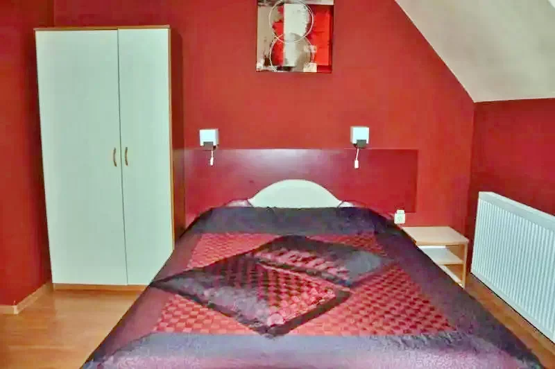 Csíkszereda Szállás | Motel (K0193-30) A kép szerzői jogvédelem alatt állhat. Javasolt a kapcsolatfelvétel a jog tulajdonossal.