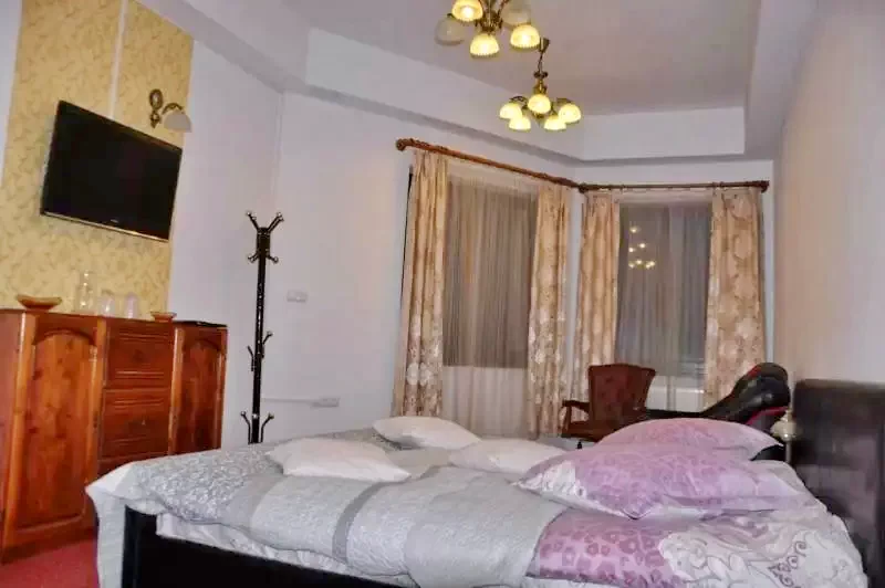 Csíkszereda Szállás | Motel (K0193-35) A kép szerzői jogvédelem alatt állhat. Javasolt a kapcsolatfelvétel a jog tulajdonossal.