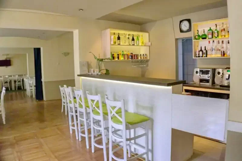 Miercurea Ciuc Cazare | Hotel** (K1402-2) Imaginea poate fi supusă drepturilor de autor. Se recomandă contactarea titularului drepturilor.