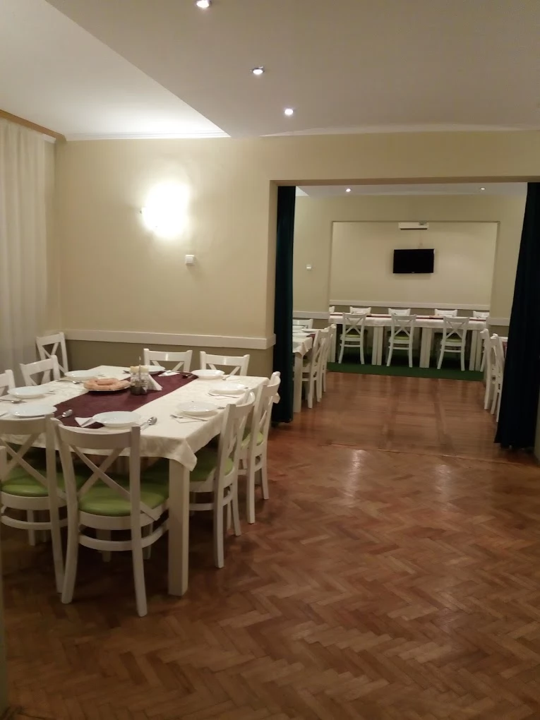 Csíkszereda Szállás | Hotel** (K1402-8) A kép szerzői jogvédelem alatt állhat. Javasolt a kapcsolatfelvétel a jog tulajdonossal.