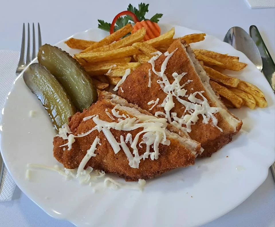 Gheorgheni Cazare | Pensiune turistică (K0093-35) Imaginea poate fi supusă drepturilor de autor. Se recomandă contactarea titularului drepturilor.