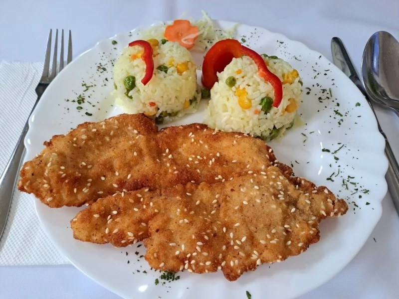 Gheorgheni Cazare | Pensiune turistică (K0093-38) Imaginea poate fi supusă drepturilor de autor. Se recomandă contactarea titularului drepturilor.