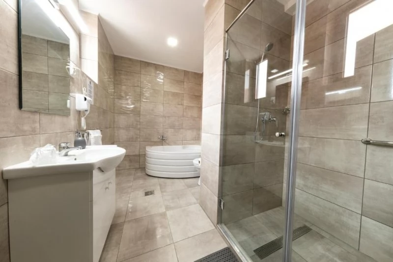 Gheorgheni Cazare | Pensiune turistică (K0093-53) Imaginea poate fi supusă drepturilor de autor. Se recomandă contactarea titularului drepturilor.