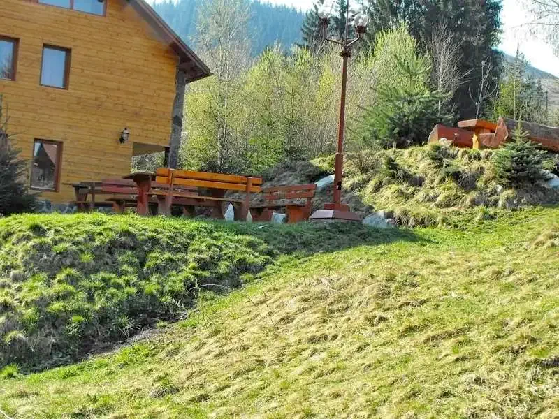 Gyergyószentmiklós Szállás | Üdülőfalu (K0156-18) A kép szerzői jogvédelem alatt állhat. Javasolt a kapcsolatfelvétel a jog tulajdonossal.