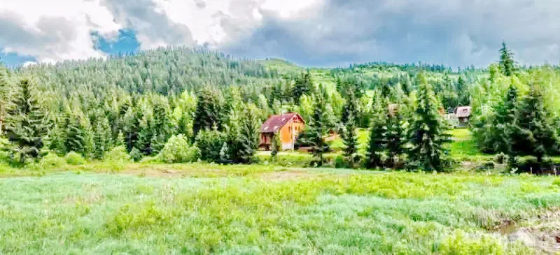 Gyergyószentmiklós Szállás | Üdülőfalu (K0156-20) A kép szerzői jogvédelem alatt állhat. Javasolt a kapcsolatfelvétel a jog tulajdonossal.