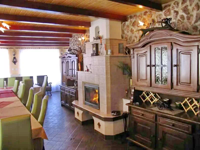 Gheorgheni Cazare | Motel (K0158-4) Imaginea poate fi supusă drepturilor de autor. Se recomandă contactarea titularului drepturilor.