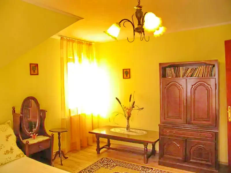 Gheorgheni Cazare | Motel (K0158-11) Imaginea poate fi supusă drepturilor de autor. Se recomandă contactarea titularului drepturilor.