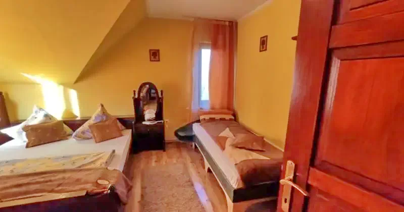 Gyergyószentmiklós Szállás | Motel (K0158-14) A kép szerzői jogvédelem alatt állhat. Javasolt a kapcsolatfelvétel a jog tulajdonossal.