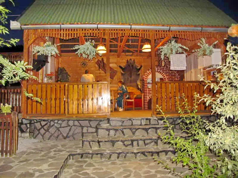 Gheorgheni Cazare | Motel (K0158-22) Imaginea poate fi supusă drepturilor de autor. Se recomandă contactarea titularului drepturilor.