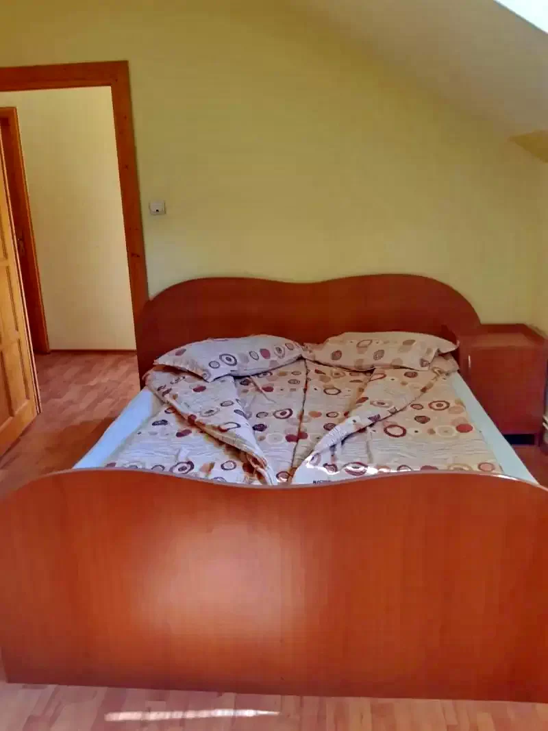 Gyergyószentmiklós Szállás | Motel (K0189-6) A kép szerzői jogvédelem alatt állhat. Javasolt a kapcsolatfelvétel a jog tulajdonossal.