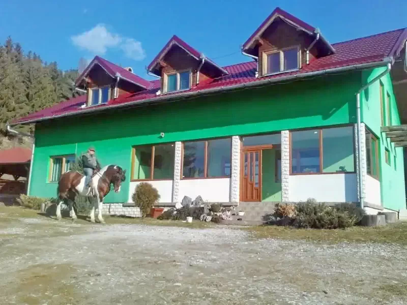 Gheorgheni Cazare | Motel (K0189-10) Imaginea poate fi supusă drepturilor de autor. Se recomandă contactarea titularului drepturilor.