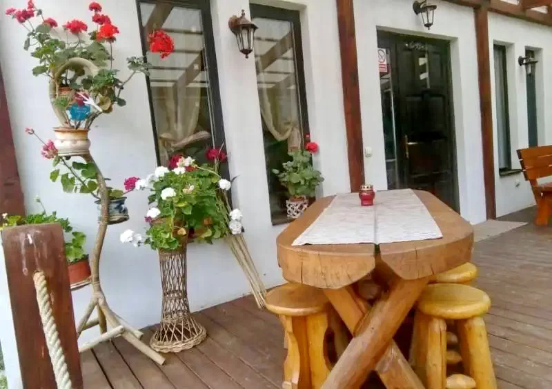 Gyergyószentmiklós Szállás | Kulcsosház (K0237-9) A kép szerzői jogvédelem alatt állhat. Javasolt a kapcsolatfelvétel a jog tulajdonossal. Gyergyószentmiklós Szállás | Kulcsosház (K0237-9) A kép szerzői jogvédelem alatt állhat. Javasolt a kapcsolatfelvétel a jog tulajdonossal.