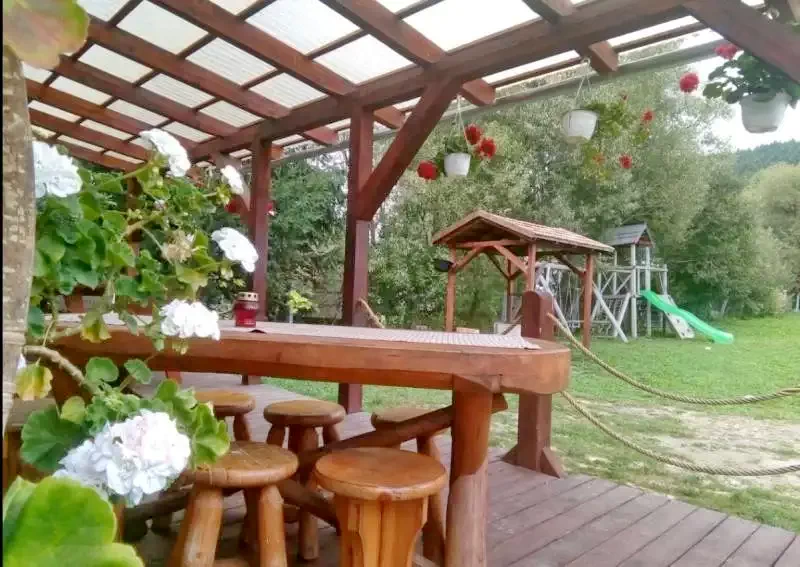 Gheorgheni Cazare | Sat de vacanță (K0237-10) Imaginea poate fi supusă drepturilor de autor. Se recomandă contactarea titularului drepturilor.