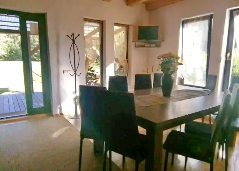 Gyergyószentmiklós Szállás | Kulcsosház (K0237-15) A kép szerzői jogvédelem alatt állhat. Javasolt a kapcsolatfelvétel a jog tulajdonossal. Gyergyószentmiklós Szállás | Kulcsosház (K0237-15) A kép szerzői jogvédelem alatt állhat. Javasolt a kapcsolatfelvétel a jog tulajdonossal.