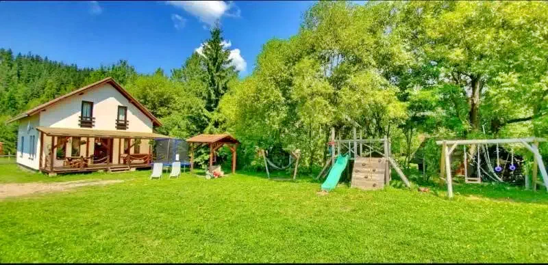 Gheorgheni Cazare | Cabană (K0237-17) Imaginea poate fi supusă drepturilor de autor. Se recomandă contactarea titularului drepturilor.