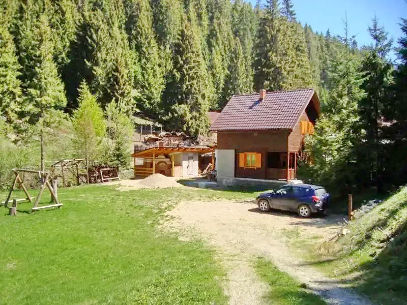 Gyergyószentmiklós Szállás | Üdülőfalu (K0250-1) A kép szerzői jogvédelem alatt állhat. Javasolt a kapcsolatfelvétel a jog tulajdonossal.