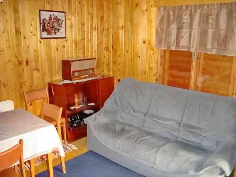 Gheorgheni Cazare | Sat de vacanță (K0250-3) Imaginea poate fi supusă drepturilor de autor. Se recomandă contactarea titularului drepturilor.