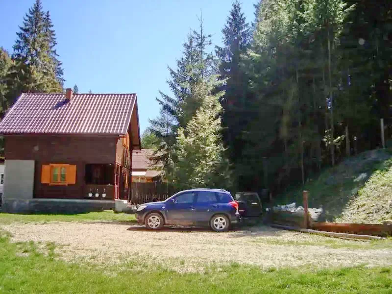 Gheorgheni Cazare | Sat de vacanță (K0250-4) Imaginea poate fi supusă drepturilor de autor. Se recomandă contactarea titularului drepturilor.