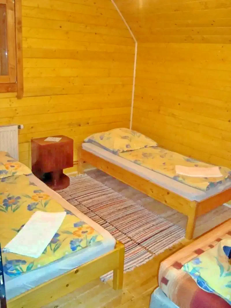 Gheorgheni Cazare | Sat de vacanță (K0250-13) Imaginea poate fi supusă drepturilor de autor. Se recomandă contactarea titularului drepturilor.