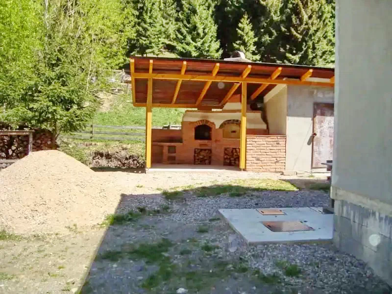 Gyergyószentmiklós Szállás | Üdülőfalu (K0250-16) A kép szerzői jogvédelem alatt állhat. Javasolt a kapcsolatfelvétel a jog tulajdonossal.