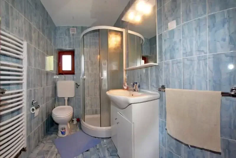 Gyergyószentmiklós Szállás | Motel (K0255-17) A kép szerzői jogvédelem alatt állhat. Javasolt a kapcsolatfelvétel a jog tulajdonossal.