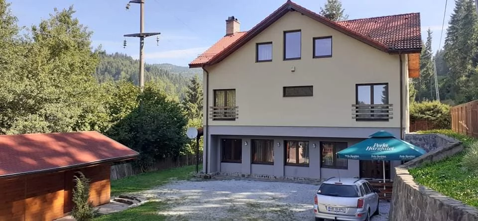 Gheorgheni Cazare | Cabană (K0307-21) Imaginea poate fi supusă drepturilor de autor. Se recomandă contactarea titularului drepturilor.