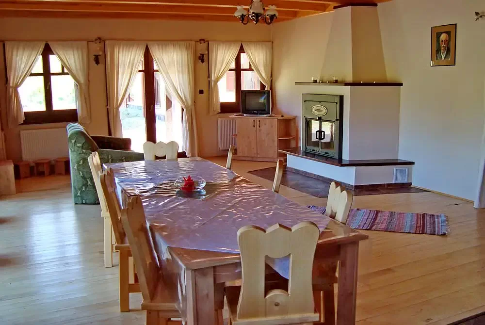 Gheorgheni Cazare | Motel (K0372-6) Imaginea poate fi supusă drepturilor de autor. Se recomandă contactarea titularului drepturilor.