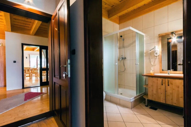 Gheorgheni Cazare | Motel (K0372-11) Imaginea poate fi supusă drepturilor de autor. Se recomandă contactarea titularului drepturilor.