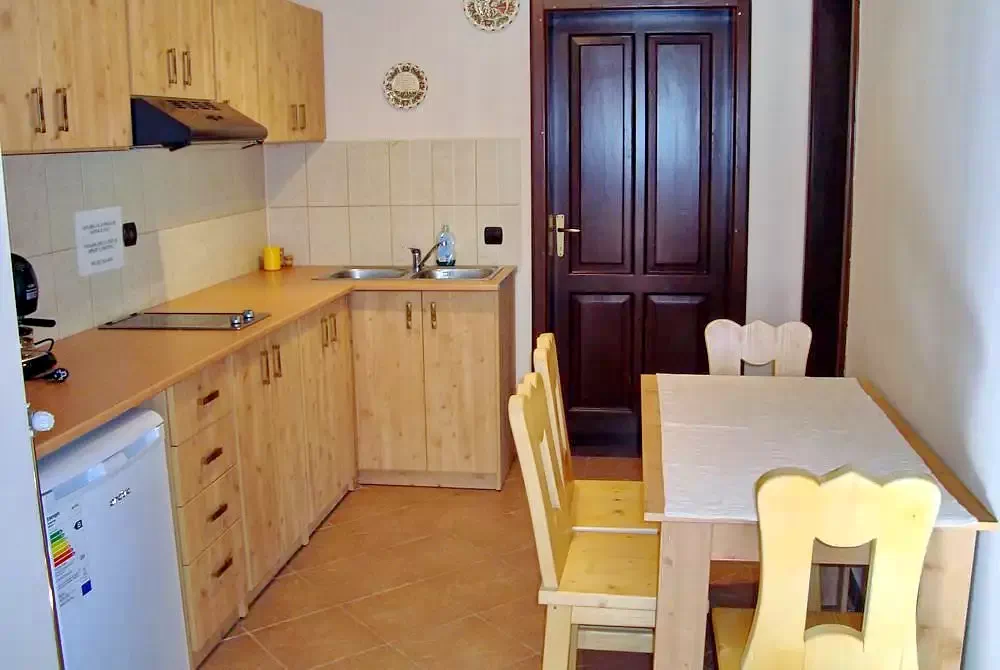 Gheorgheni Cazare | Motel (K0372-29) Imaginea poate fi supusă drepturilor de autor. Se recomandă contactarea titularului drepturilor.