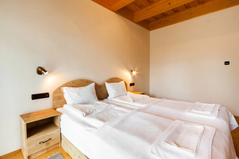 Gyergyószentmiklós Szállás | Motel (K0372-34) A kép szerzői jogvédelem alatt állhat. Javasolt a kapcsolatfelvétel a jog tulajdonossal.