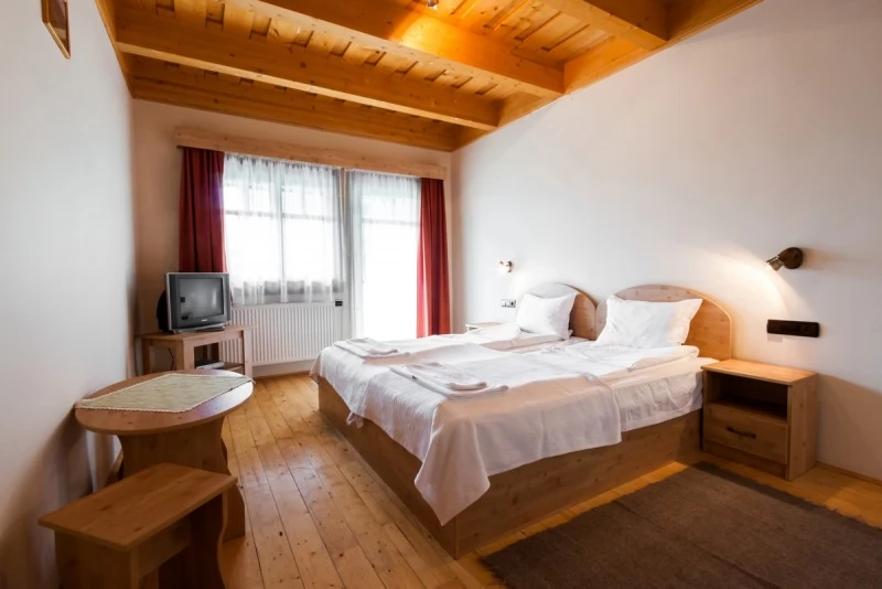 Gheorgheni Cazare | Motel (K0372-38) Imaginea poate fi supusă drepturilor de autor. Se recomandă contactarea titularului drepturilor.