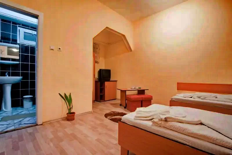 Gyergyószentmiklós Szállás | Motel (K0374-10) A kép szerzői jogvédelem alatt állhat. Javasolt a kapcsolatfelvétel a jog tulajdonossal.