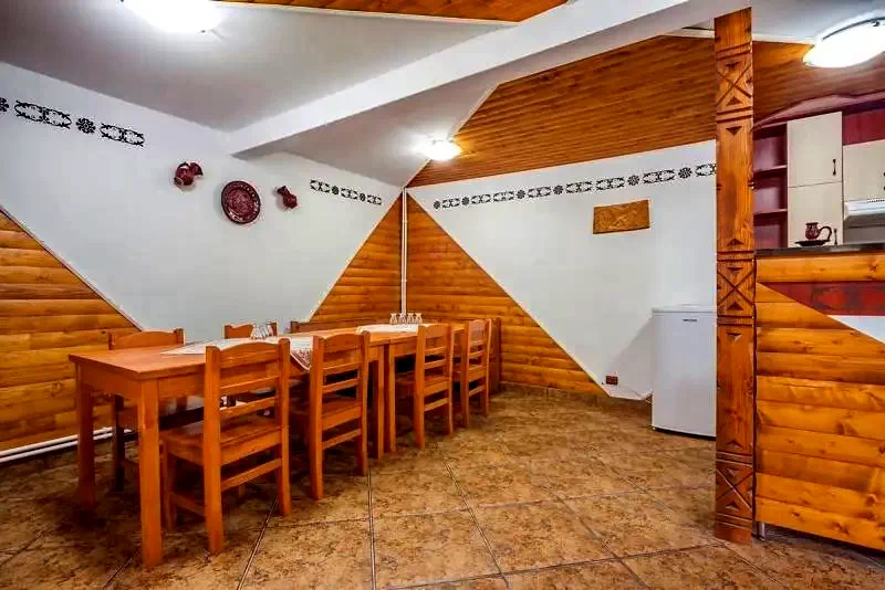 Gheorgheni Cazare | Motel (K0375-2) Imaginea poate fi supusă drepturilor de autor. Se recomandă contactarea titularului drepturilor.